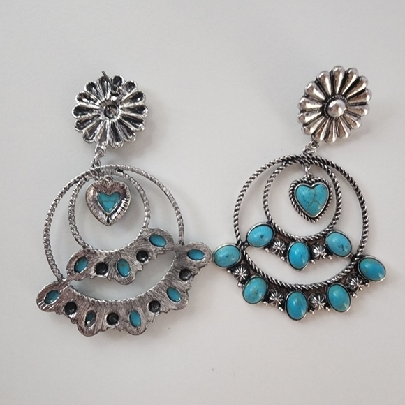NWT Bohemian Antique Silver Heart Turquoise Stone Dangle Earrings - Picture 7 of 7